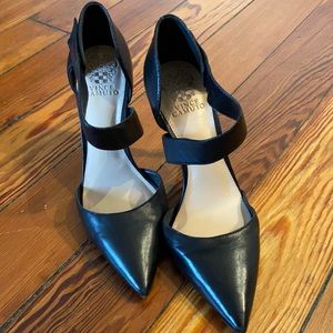 VINCE CAMUTO Black High Heels with Strap